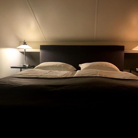 Bed And Breakfast De Biesbosch - In 'T Riet Drimmelen Exterior photo