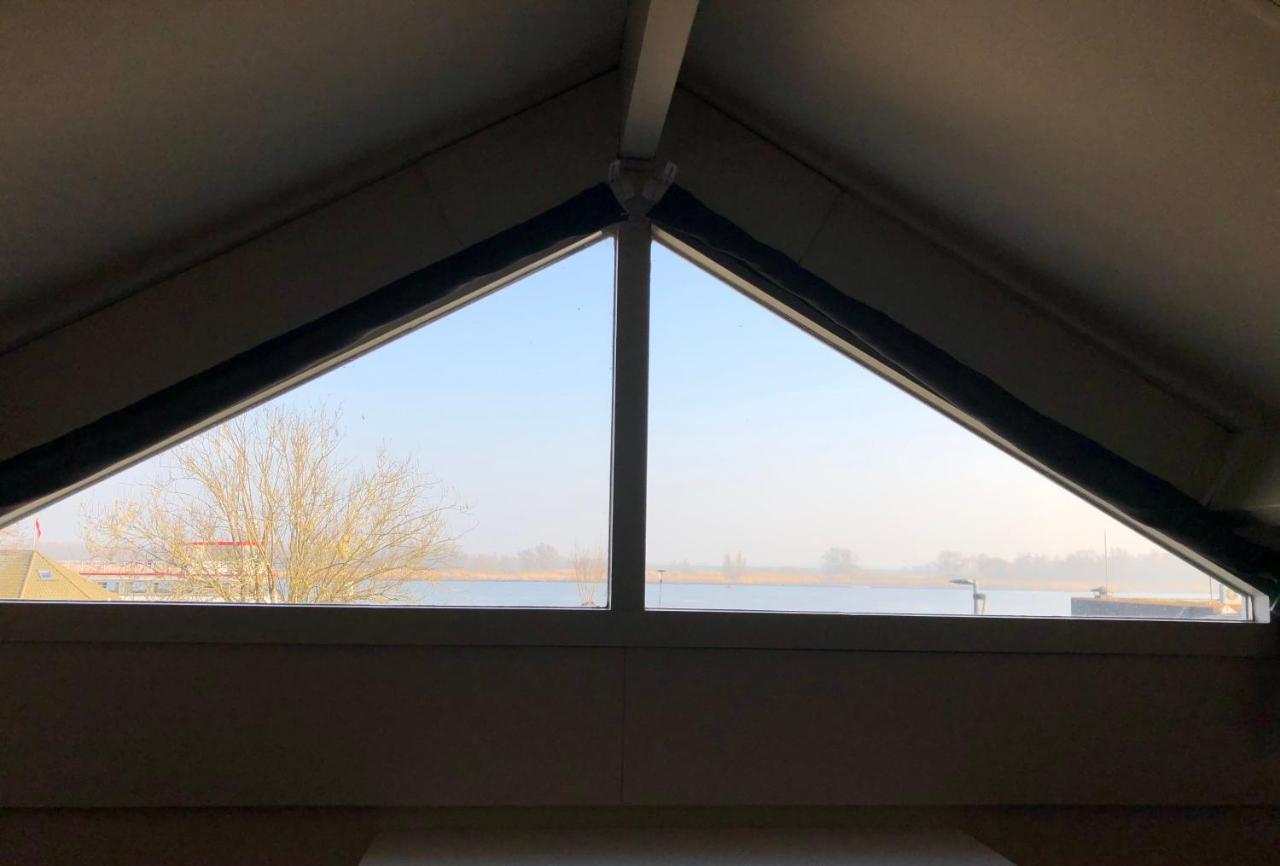Bed And Breakfast De Biesbosch - In 'T Riet Drimmelen Exterior photo